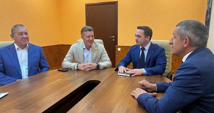 Евгений Чекашов встретился с главой Лаишевского района Ильдусом Зариповым 