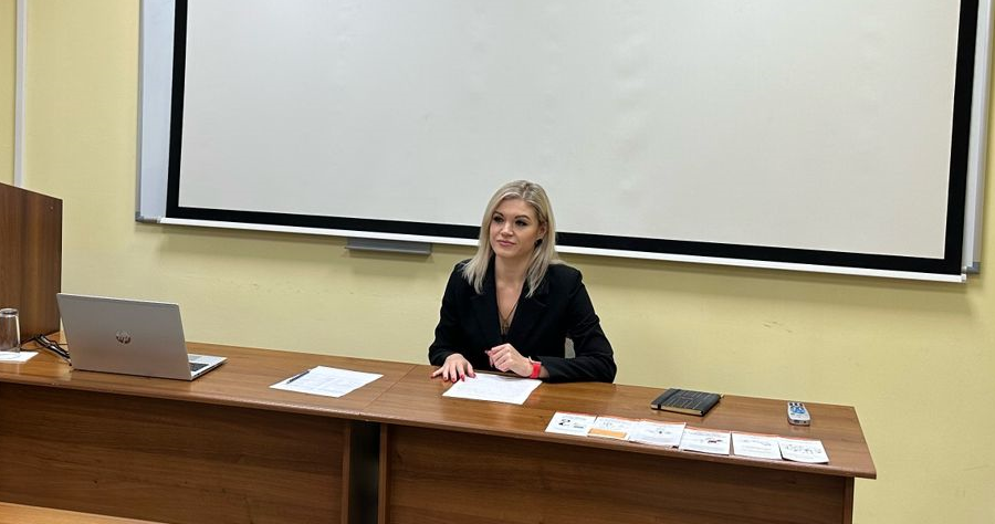 Начальник сервисной службы УК «ПЖКХ» встретилась с представителями УК, МУП и ТСЖ  
